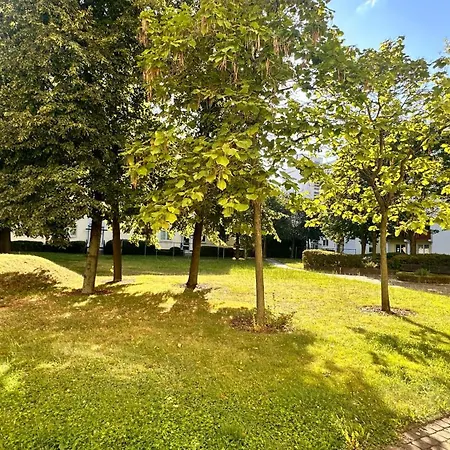 Ruhige Abgelegene Grune Oase Homestay *
