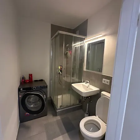 Ruhige Abgelegene Grune Oase Homestay Leipzig
